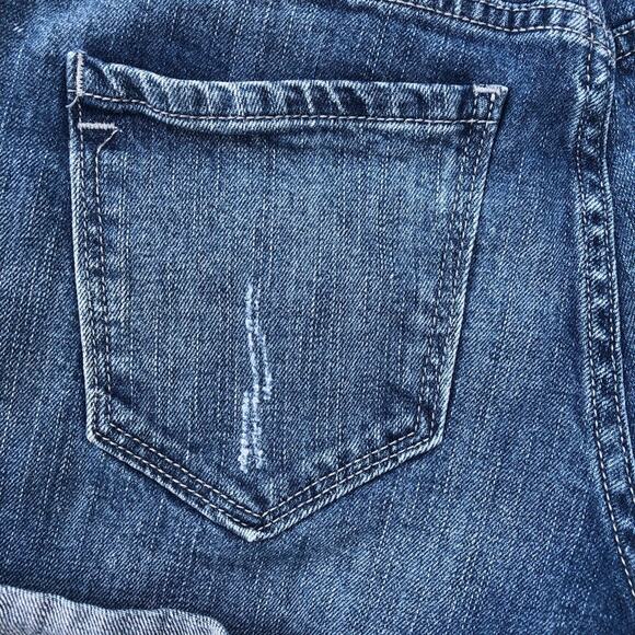 Old Navy Boyfriend distressed medium wash jean shorts rolled hem size 2 - Picture 5 of 8